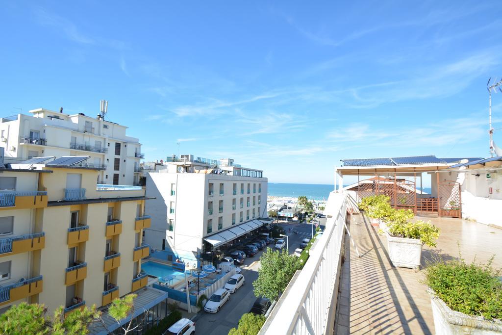 Hotel Mirabella Риччоне Экстерьер фото